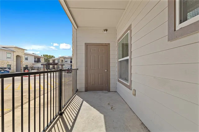 $13,500,000 | 1407 Sidney Baker Street, Kerrville, TX 78028