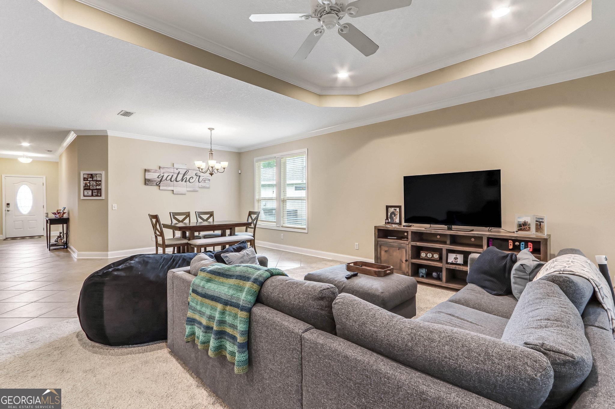 601 Eagle Boulevard Kingsland, GA 31548 - Photo 18 of 41 a living room with furniture and a flat screen tv