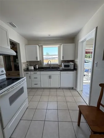 $1,300 | 5277 Grobe Street, North Port, FL 34287