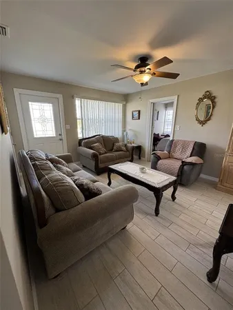 $1,300 | 5277 Grobe Street, North Port, FL 34287