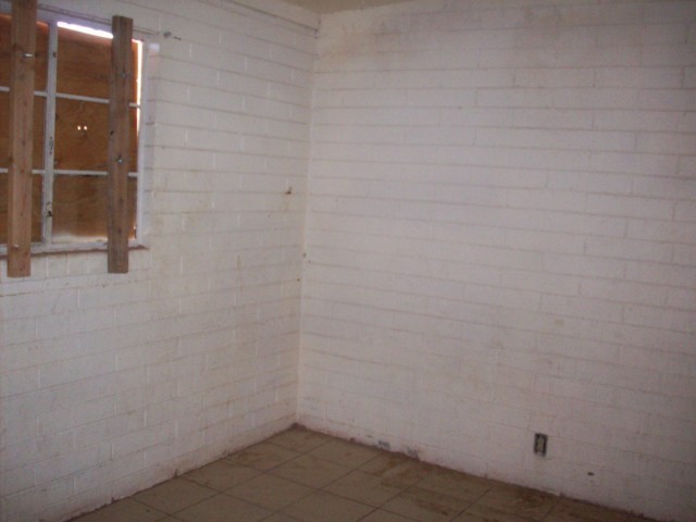 1814 West Chipman Road Phoenix, AZ 85041 - Photo 2 of 5 Interior