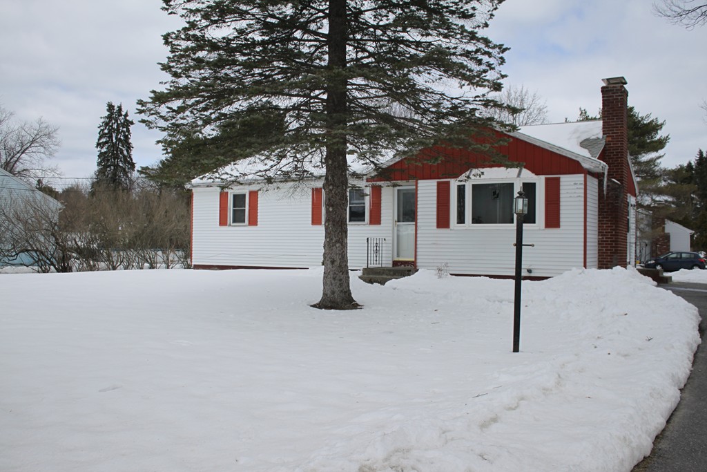 39 Boutelle Road Sterling, MA 01564 - Photo 1 of 11 Gallery Image 1