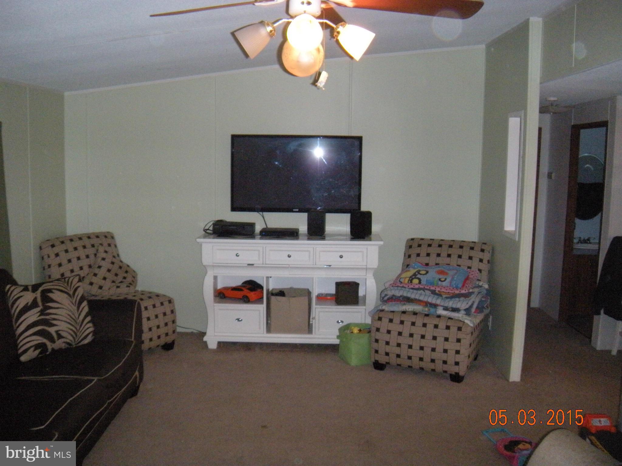 4041 Conowingo Road, Unit 59 Darlington, MD 21034 - Photo 11 of 22 Living Room