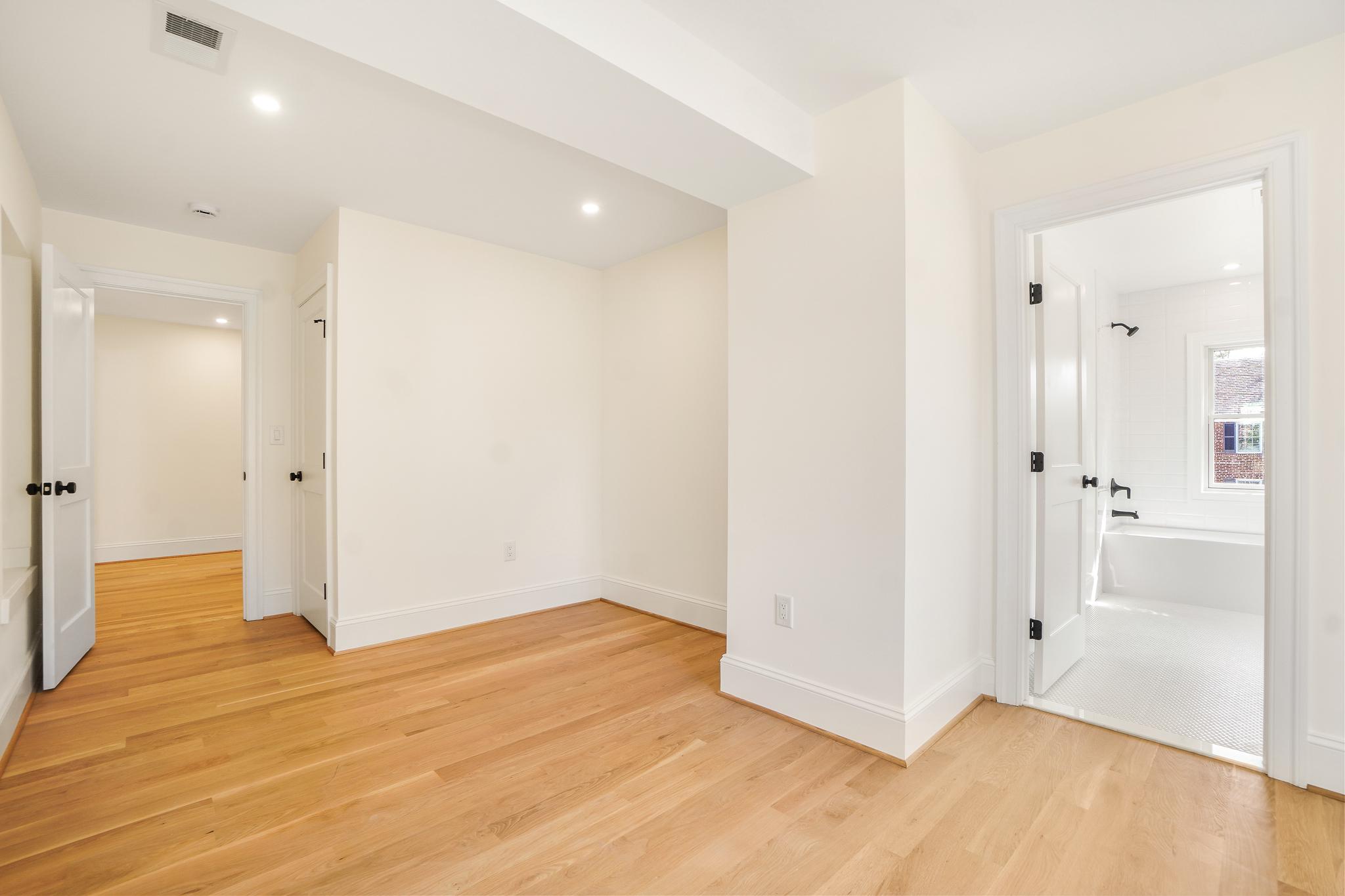 4317 Windom Place Northwest Washington, DC 20016 - Photo 33 of 50 BR 3 showing access to Jack & Jill BA 3!
