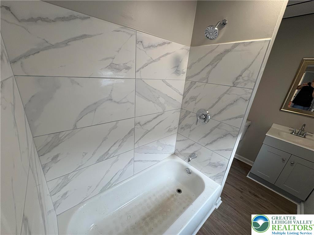 5210 Main Street, Unit 208 Whitehall, PA 18052 - Photo 7 of 9