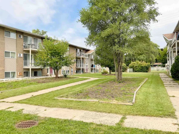 $575,000 | 410 Lippincott Boulevard, Flint, MI 48503