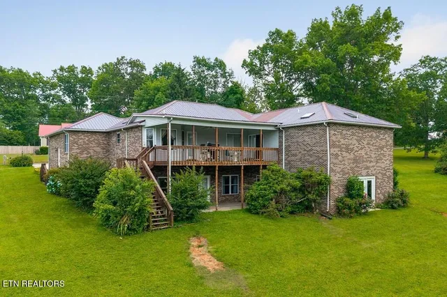 $434,900 | 296 Idlewild Drive, Sparta, TN 38583