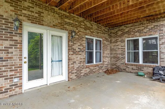 $434,900 | 296 Idlewild Drive, Sparta, TN 38583