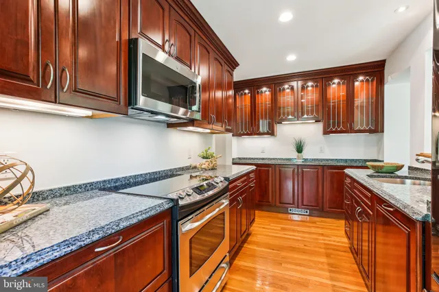 $824,900 | 1750 Overlook Drive, Silver Spring, MD 20903