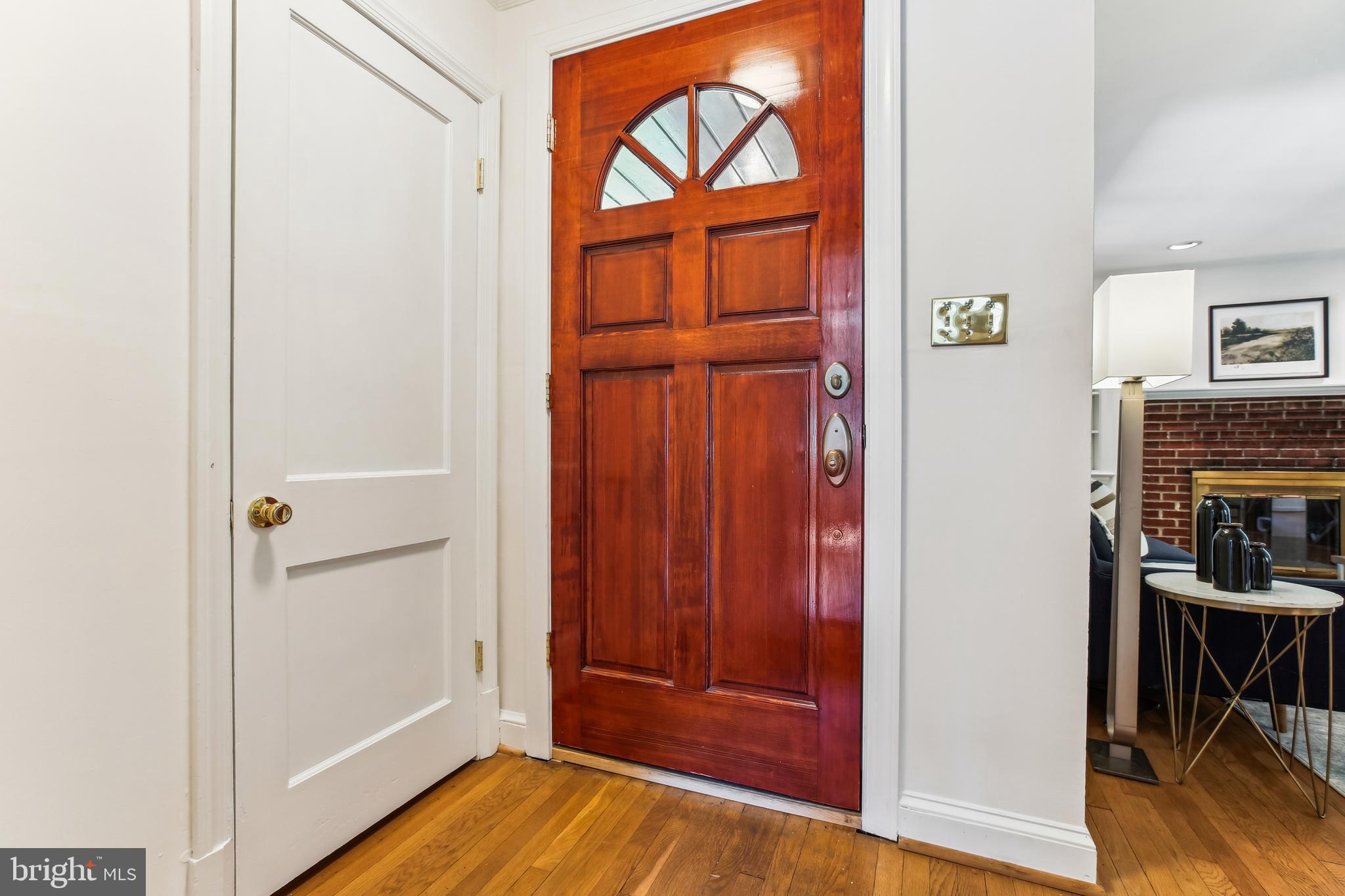 1750 Overlook Drive Silver Spring, MD 20903 - Photo 3 of 86 Entry