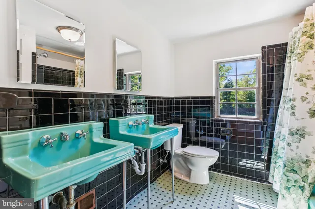 $824,900 | 1750 Overlook Drive, Silver Spring, MD 20903