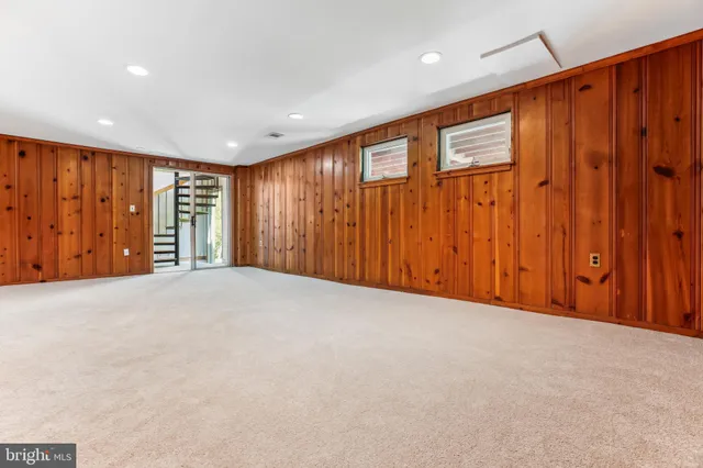 $824,900 | 1750 Overlook Drive, Silver Spring, MD 20903