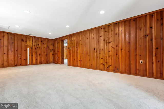 $824,900 | 1750 Overlook Drive, Silver Spring, MD 20903