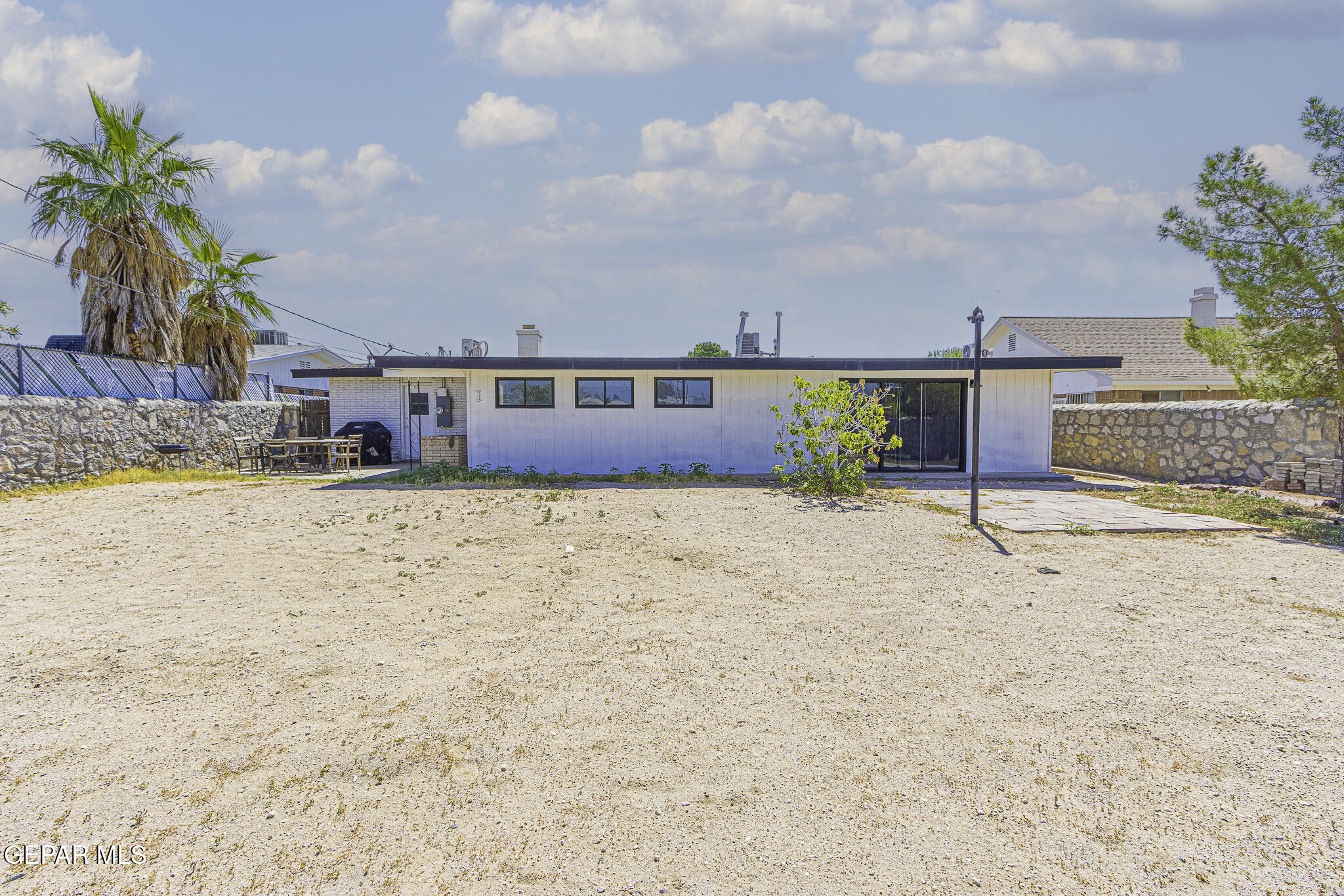 2425 Fir Street El Paso, TX 79925 - Photo 10 of 11 office-8217 copy (1)