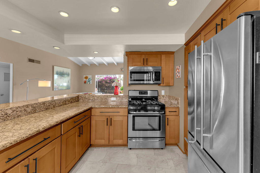 69850 Highway 111, Unit 260 Rancho Mirage, CA 92270 - Photo 16 of 43 IMG_8580