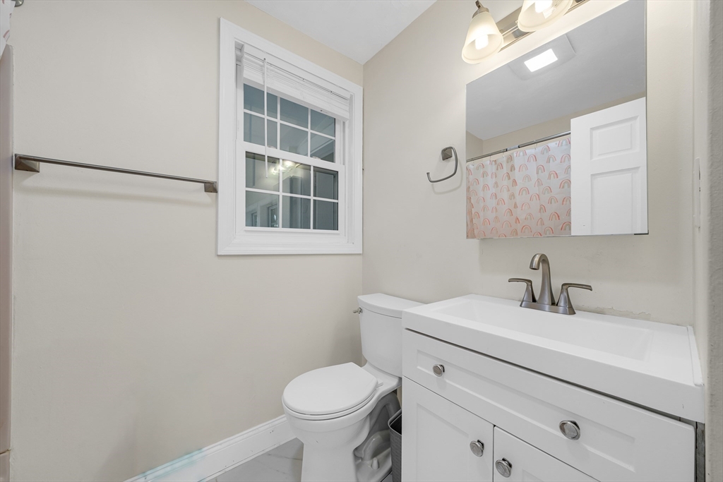 12 Adams Street Lynn, MA 01902 - Photo 11 of 22