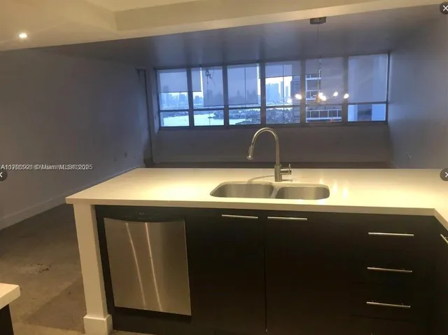 a close view of sink and tap