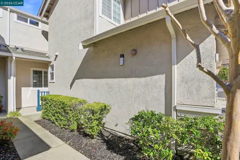 $925,000 | 10630 Roys Hill Lane, Dublin, CA 94568