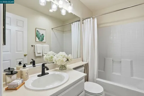 $925,000 | 10630 Roys Hill Lane, Dublin, CA 94568