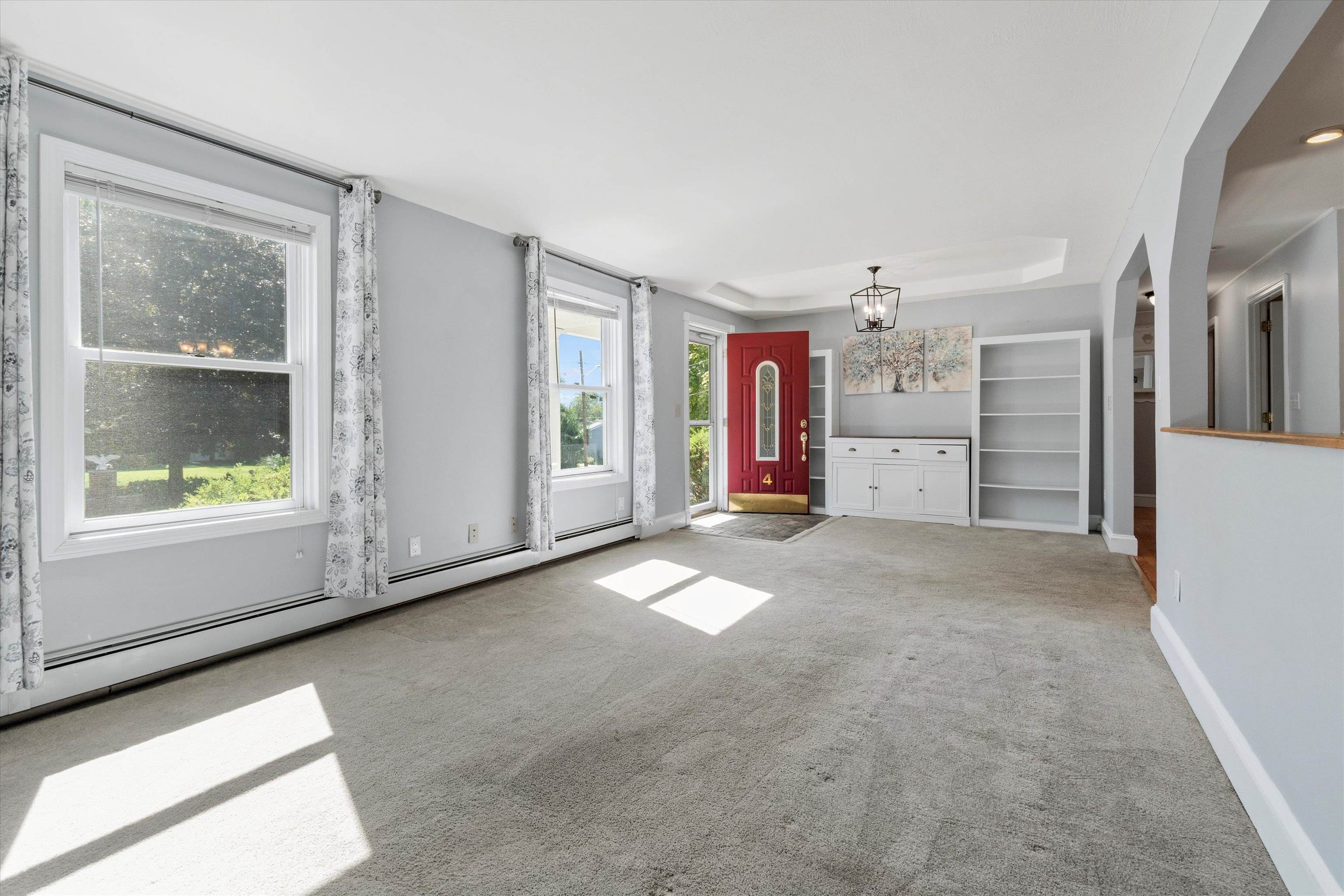 4 Nelson Street Nashua, NH 03063 - Photo 4 of 51 Gallery Image 4
