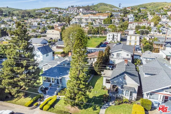 $3,250,000 | 1053-1065 East Santa Clara Street, Ventura, CA 93001