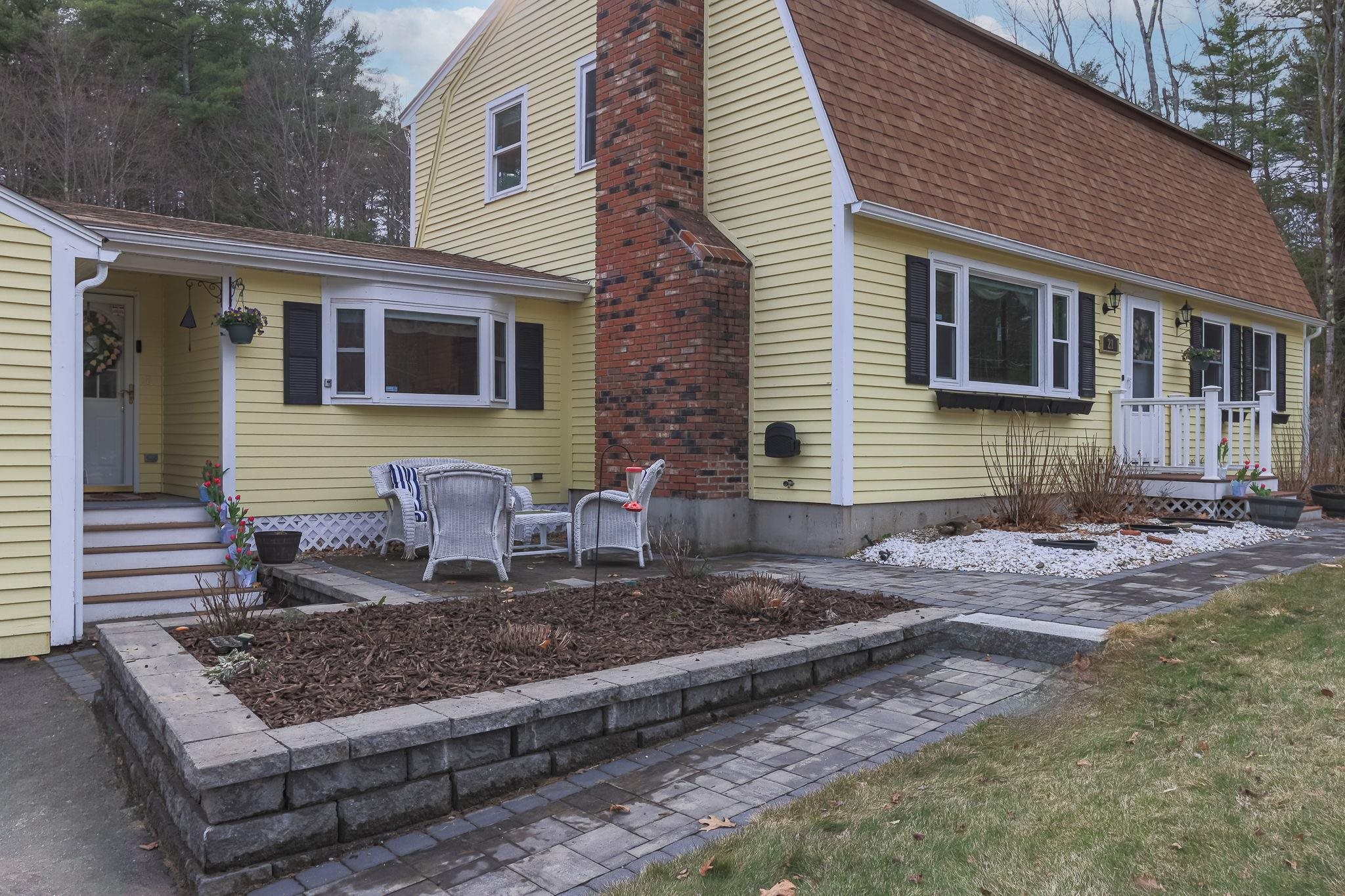 21 Hooksett Turnpike Bow, NH 03304 - Photo 2 of 48