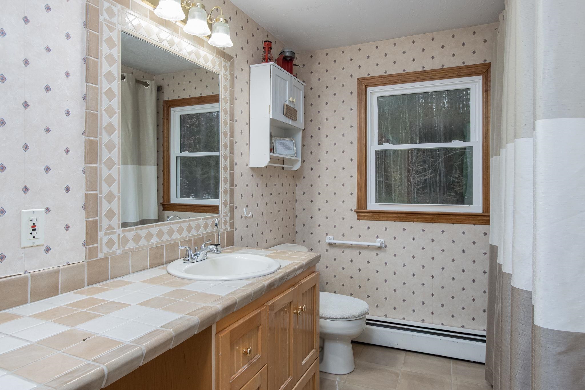 21 Hooksett Turnpike Bow, NH 03304 - Photo 23 of 48