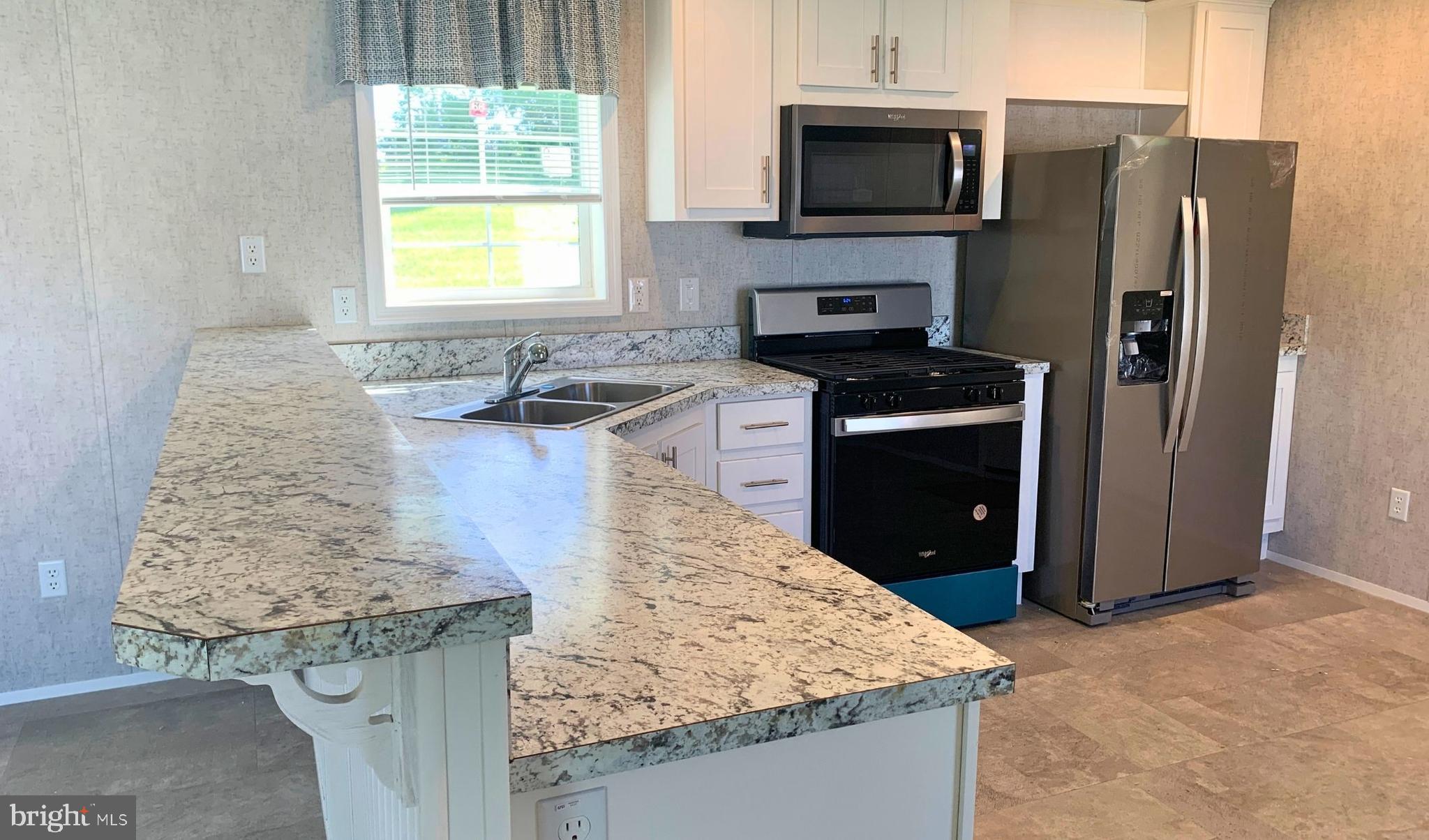 2746 Genna Circle Dover, PA 17315 - Photo 3 of 9 Gorgeous Breakfast Bar