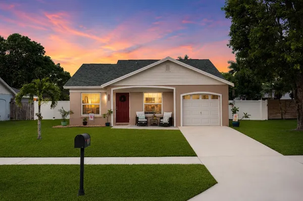 $489,000 | 1450 Denlow Lane, Royal Palm Beach, FL 33411