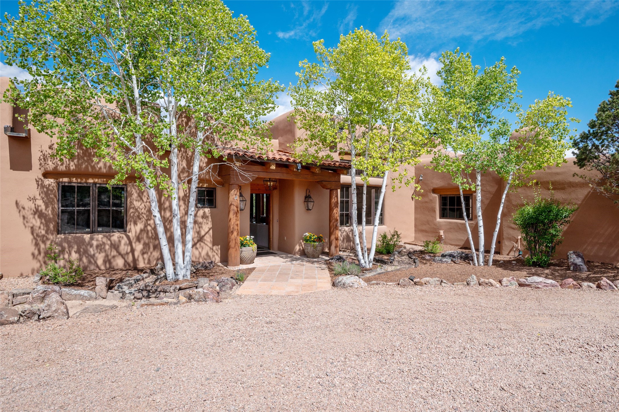 22 Rising Moon Santa Fe, NM 87506 - Photo 11 of 33