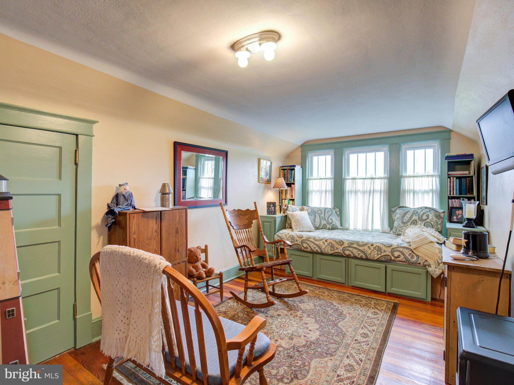 141 Green Spring Road Winchester, VA 22603 - Photo 24 of 30 Upper level open room, perfect for a family room