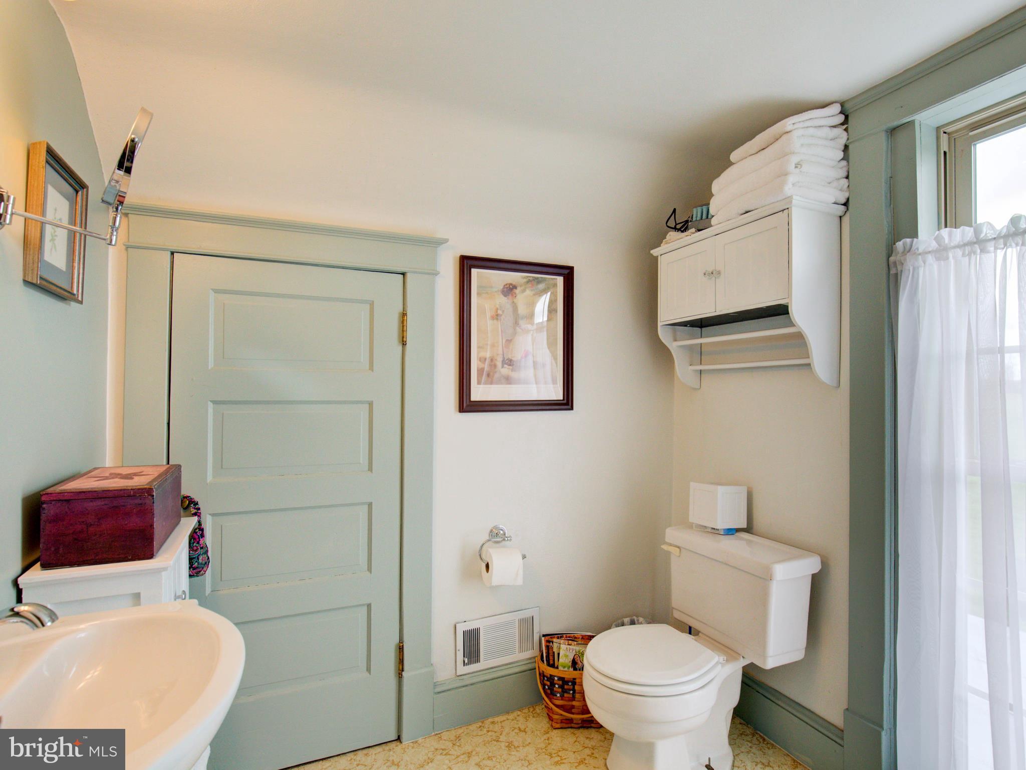 141 Green Spring Road Winchester, VA 22603 - Photo 29 of 30 Upper level updated bath