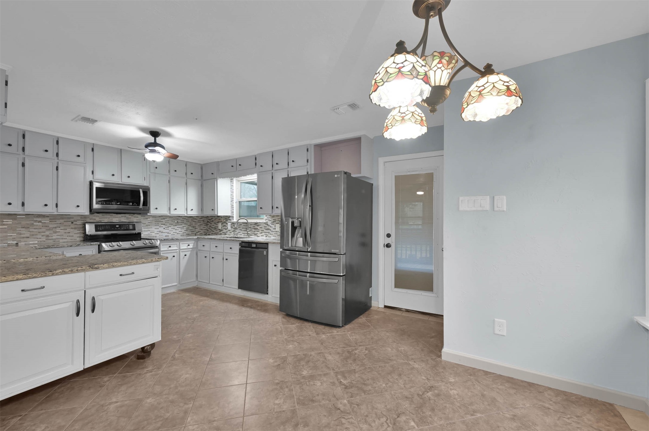 11080 Donna Conroe, TX 77306 - Photo 15 of 50