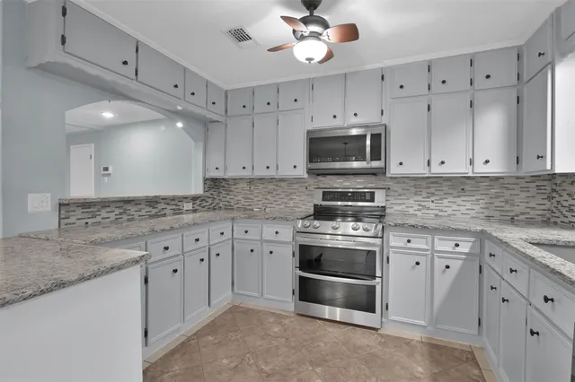 $565,000 | 11080 Donna, Conroe, TX 77306