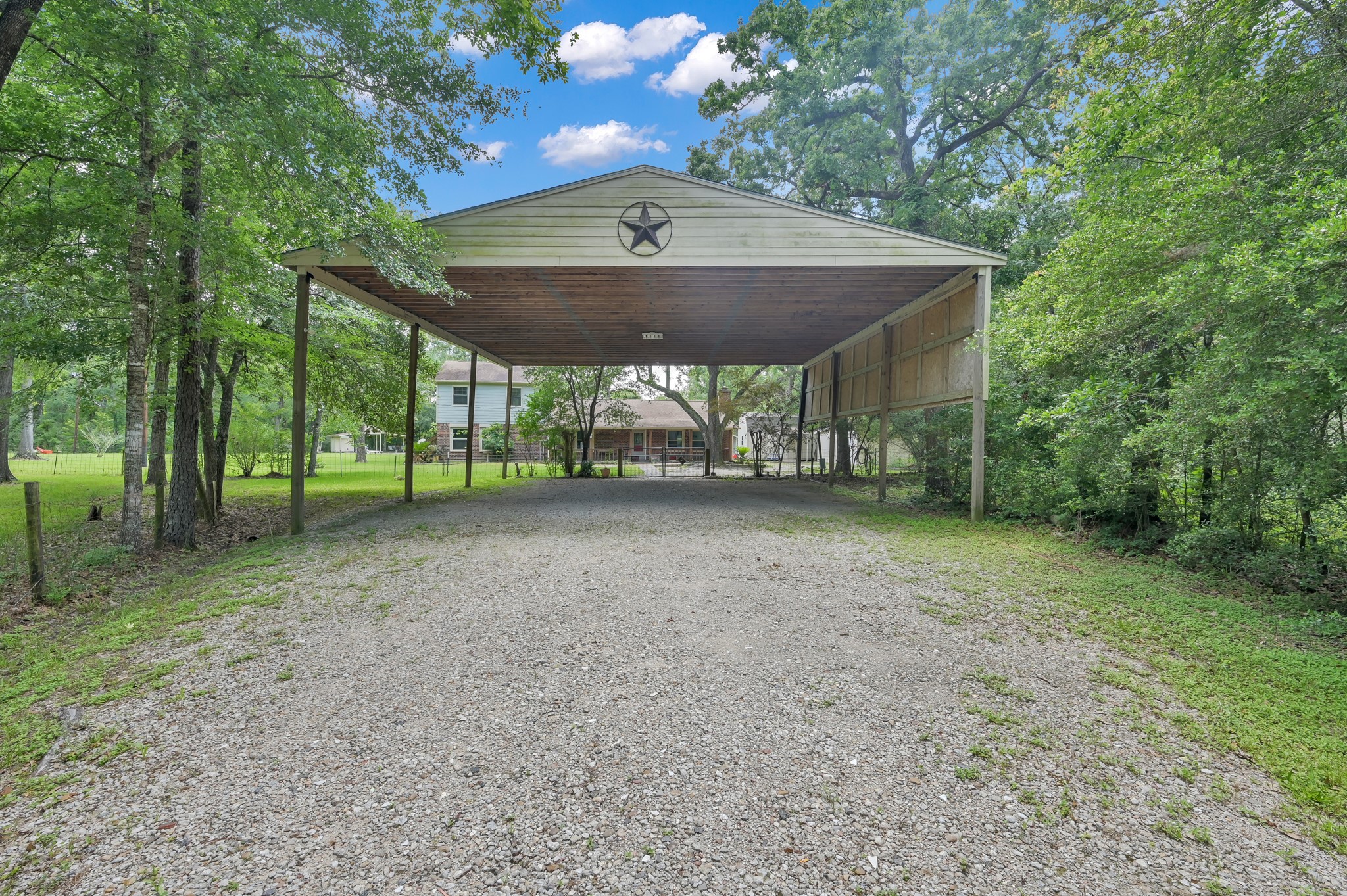 11080 Donna Conroe, TX 77306 - Photo 9 of 50 16x40x36 carport w/ 30AMP hookup