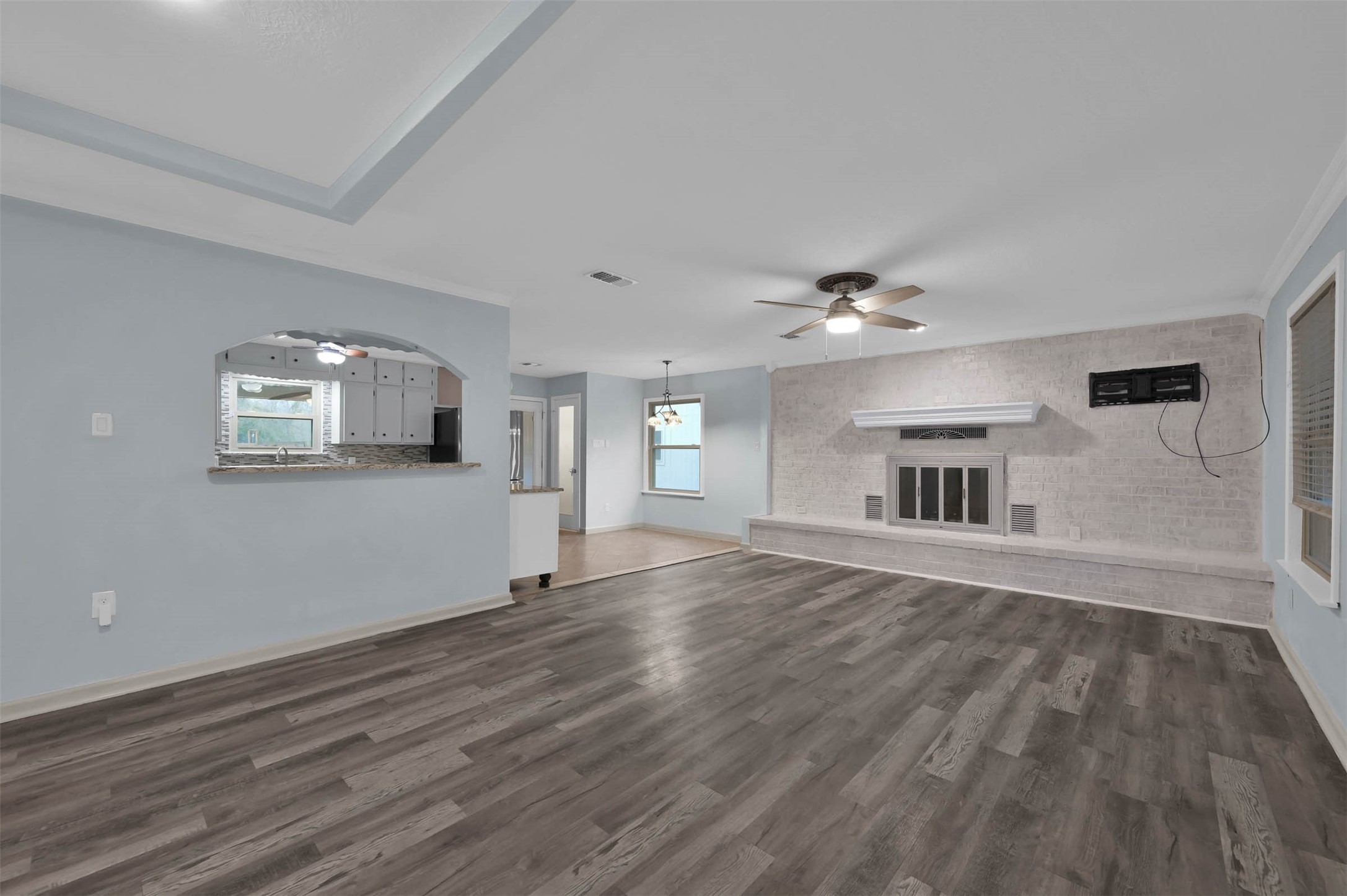 11080 Donna Conroe, TX 77306 - Photo 10 of 50 Living area