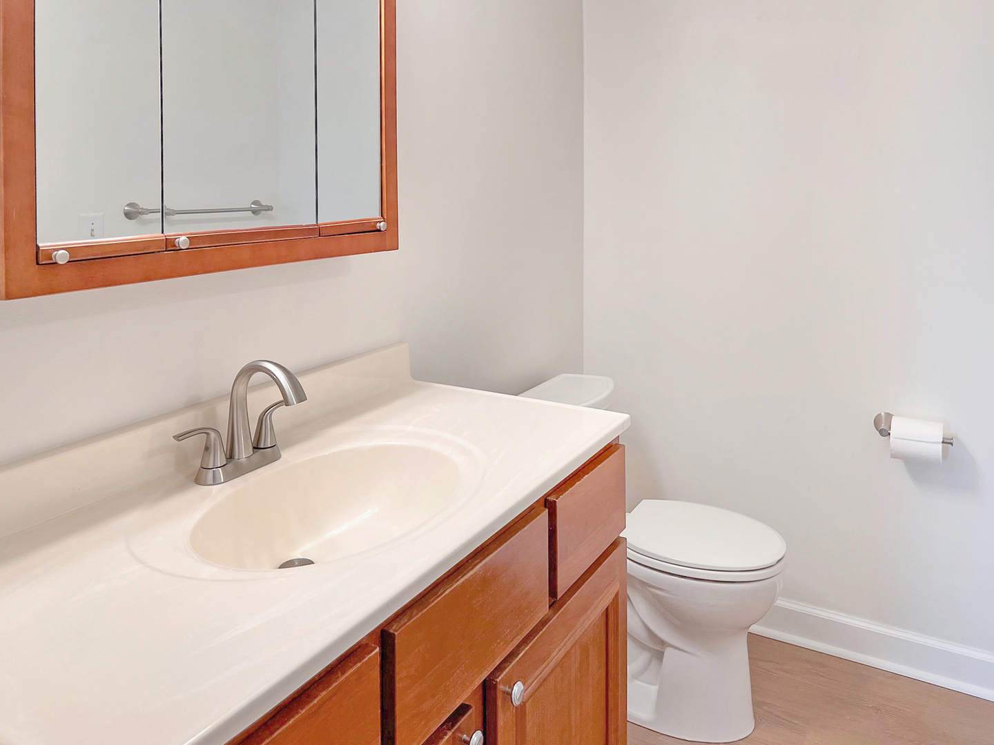 550 Timber Ridge Drive, Unit 203B Carol Stream, IL 60188 - Photo 9 of 18