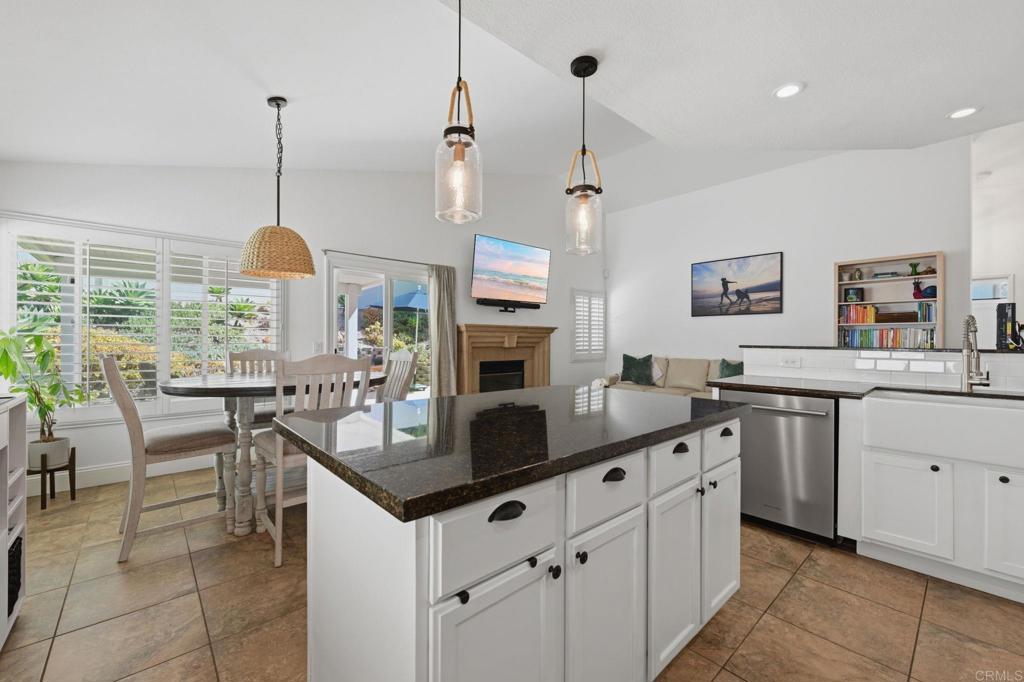 1701 Crystal Ridge Way Vista, CA 92081 - Photo 19 of 37
