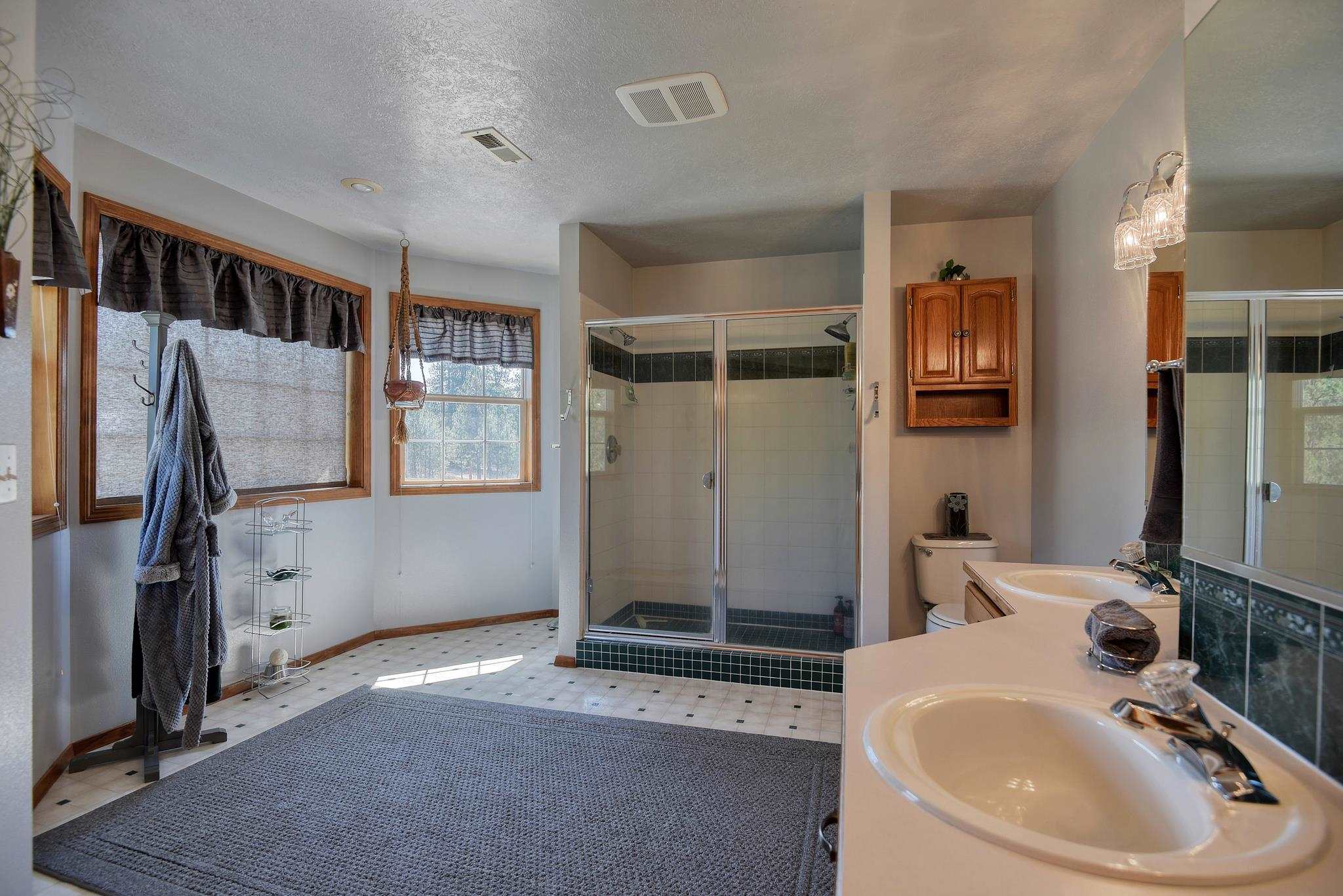 38320 North Madison Road Elk, WA 99009 - Photo 17 of 26