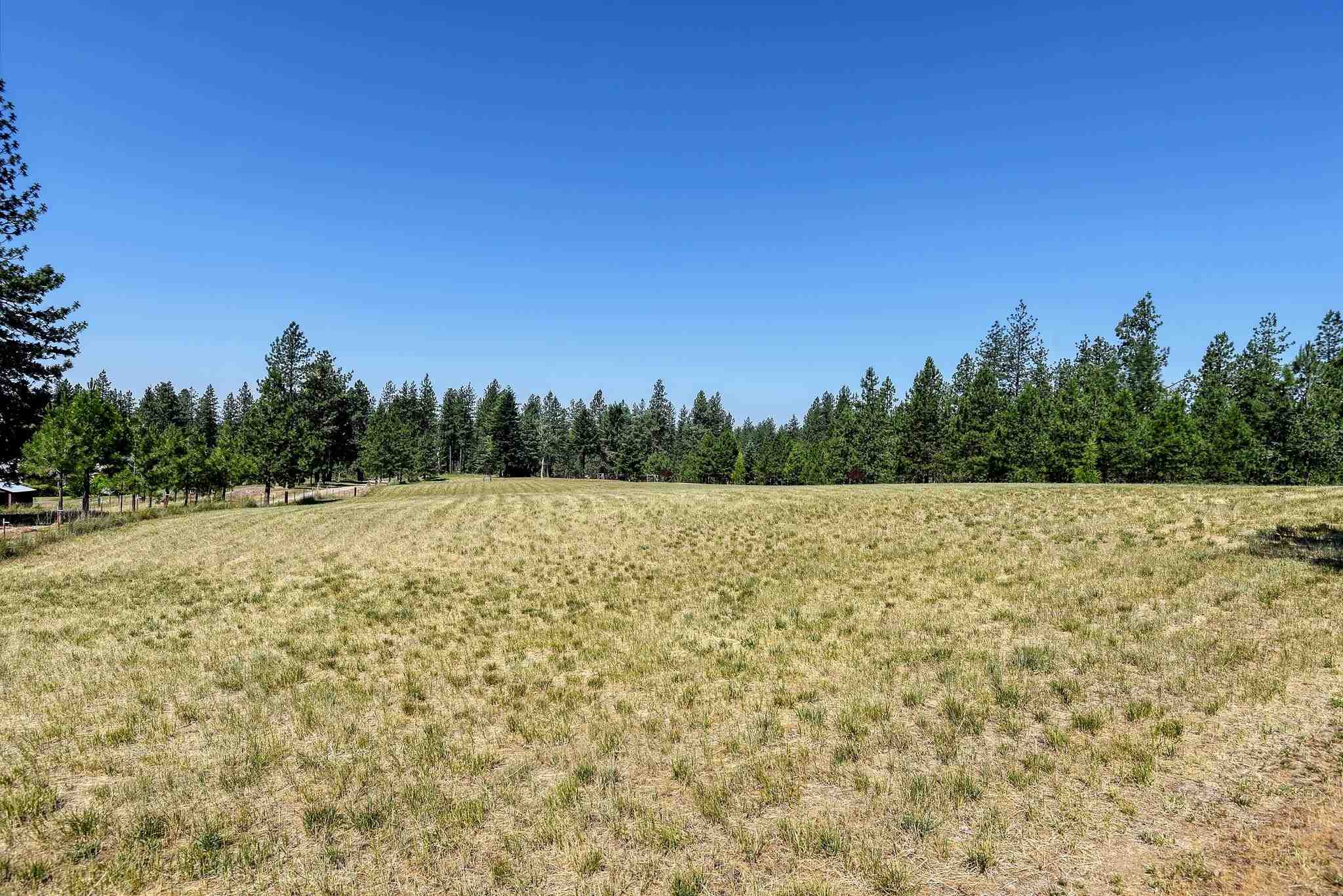 38320 North Madison Road Elk, WA 99009 - Photo 23 of 26