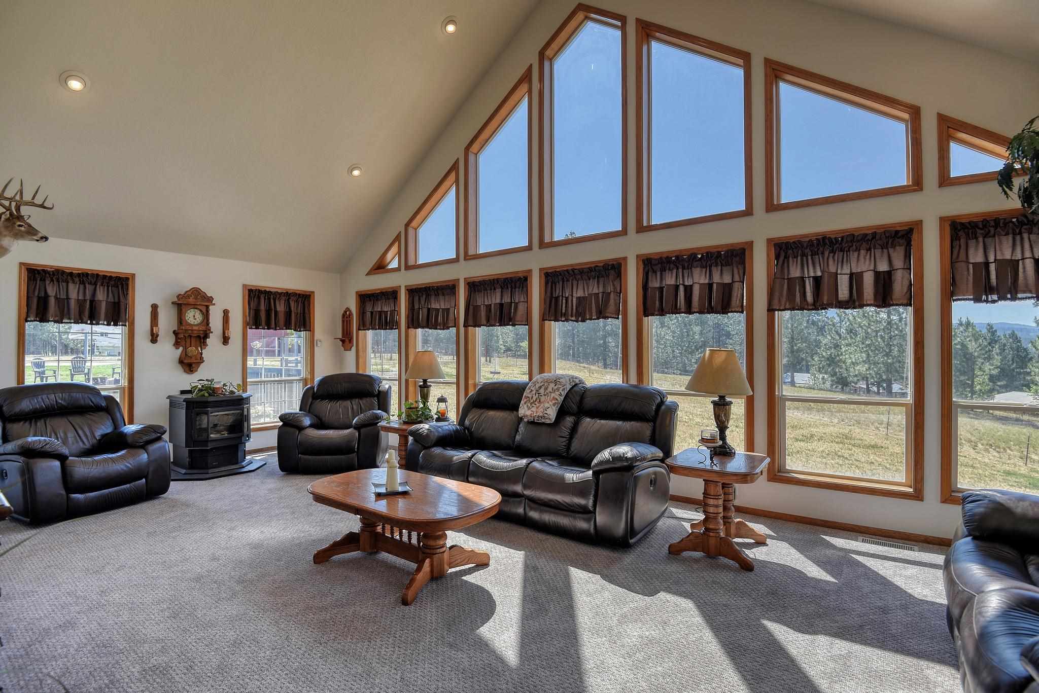 38320 North Madison Road Elk, WA 99009 - Photo 10 of 26