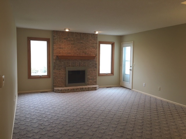 548 Frederick Crossing Roanoke, IN 46783 - Photo 4 of 29