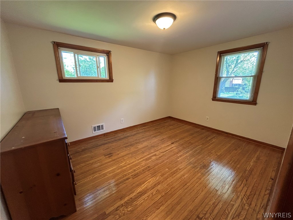 1835 Military Road Tonawanda, NY 14217 - Photo 23 of 28