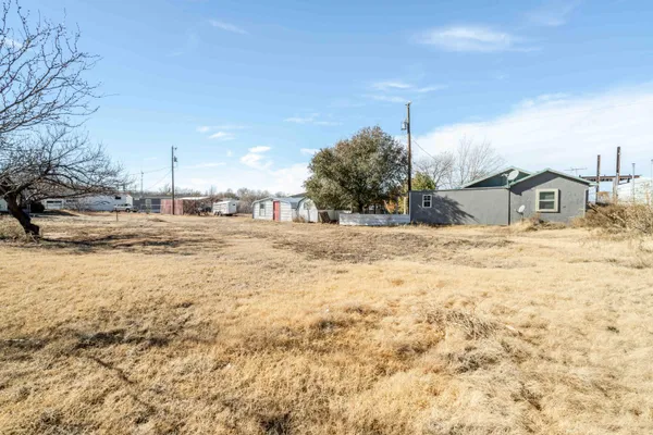 $194,900 | 342 Fritch Drive, Fritch, TX 79036