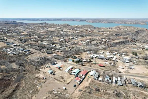 $194,900 | 342 Fritch Drive, Fritch, TX 79036