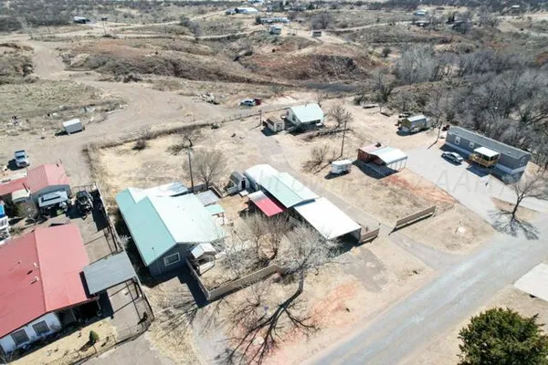 $194,900 | 342 Fritch Drive, Fritch, TX 79036