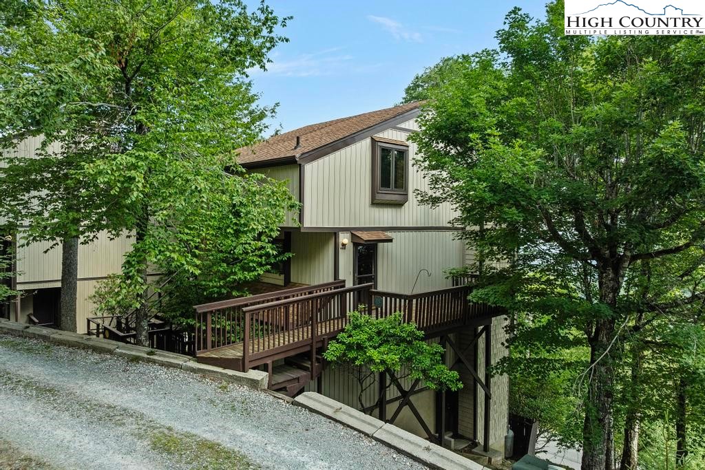 220 Northridge Road, Unit D15 Beech Mountain, NC 28604 - Photo 3 of 47