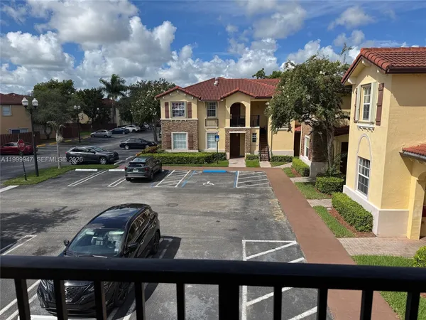 $2,100 | 1690 Northeast 33rd Avenue, Unit 2106, Homestead, FL 33033