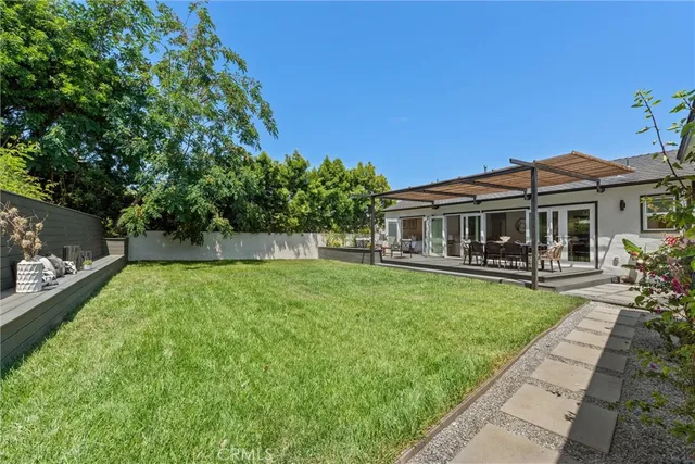 a view of outdoor space yard deck and patio