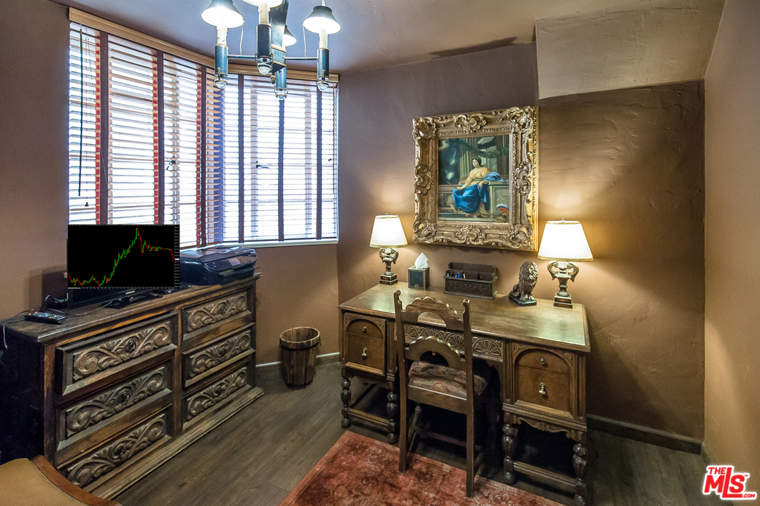 1649 Valley View Road Glendale, CA 91202 - Photo 50 of 54
